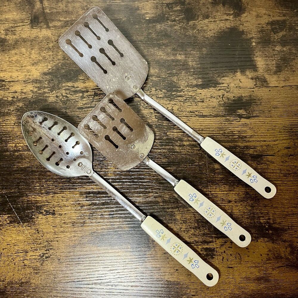 Set of 3 EKCO Vintage Dutch Blue Tulip Carousel Kitchen Utensils Spoon & Turners